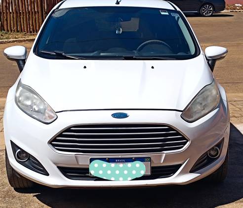 FORD FIESTA 1.6 SE HATCH 16V FLEX 4P POWERSHIFT FORD FIESTA 1.6 SE HATCH 16V FLEX 4P POWERSHIFT